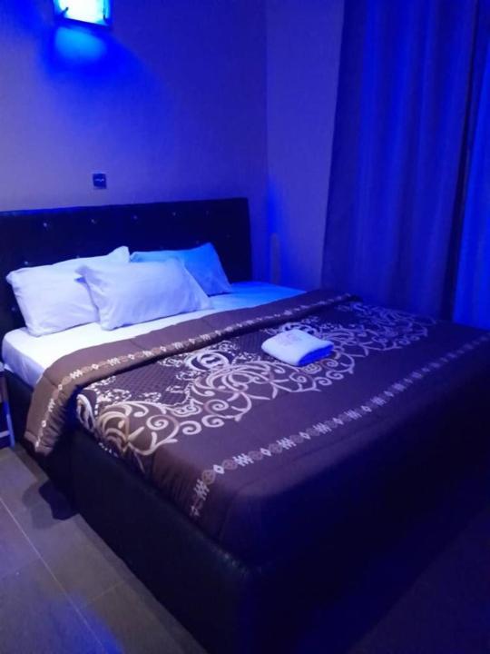 Hotel Adonai Ltd Benin City Extérieur photo